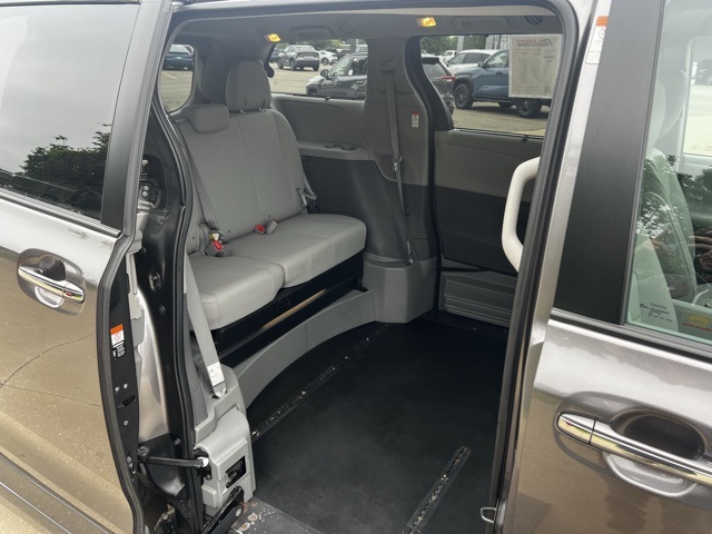 used 2019 Toyota Sienna car, priced at $64,903