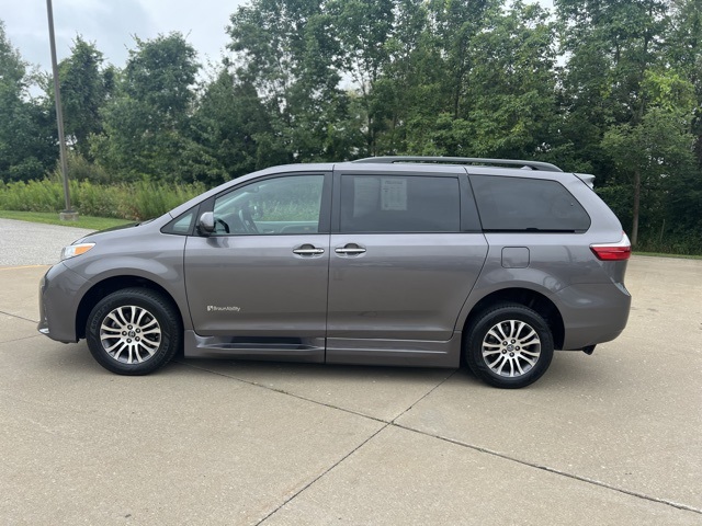 used 2019 Toyota Sienna car, priced at $64,903