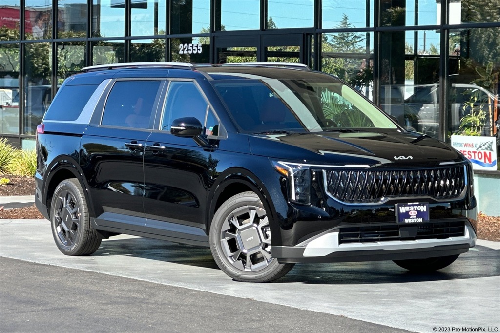 new 2026 Kia Carnival Hybrid car, priced at $45,230