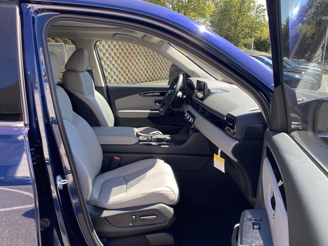 new 2025 Honda Pilot car, priced at $46,954