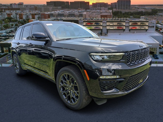 new 2025 Jeep Grand Cherokee car, priced at $59,180
