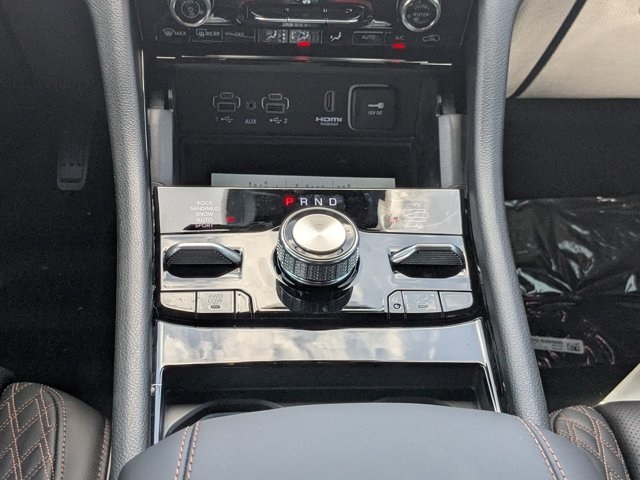 new 2025 Jeep Grand Cherokee car, priced at $59,180