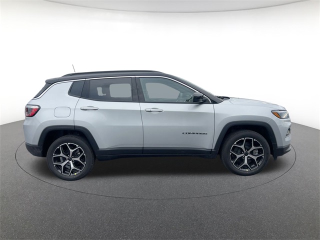 new 2026 Jeep Compass car, priced at $30,624