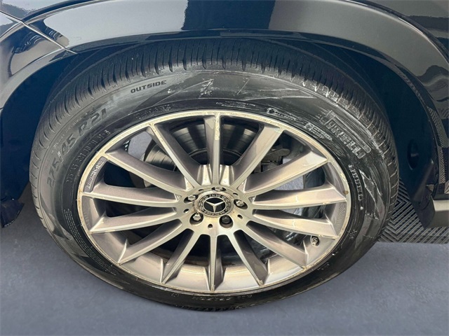 used 2022 Mercedes-Benz GLE car, priced at $45,222