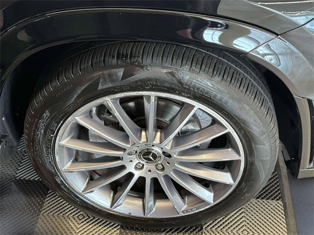 used 2022 Mercedes-Benz GLE car, priced at $45,222