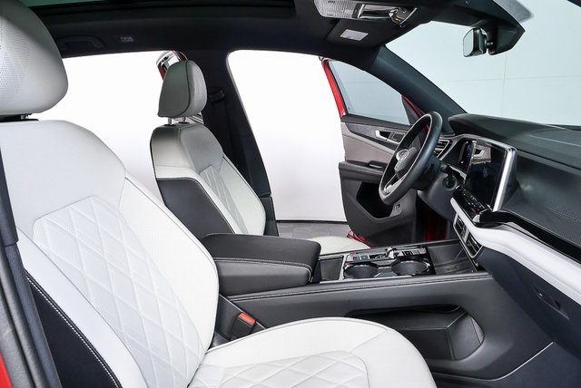 used 2025 Volkswagen Atlas Cross Sport car, priced at $43,000