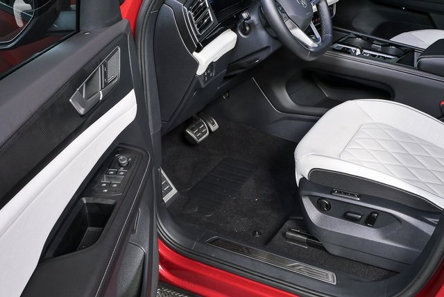 used 2025 Volkswagen Atlas Cross Sport car, priced at $43,000