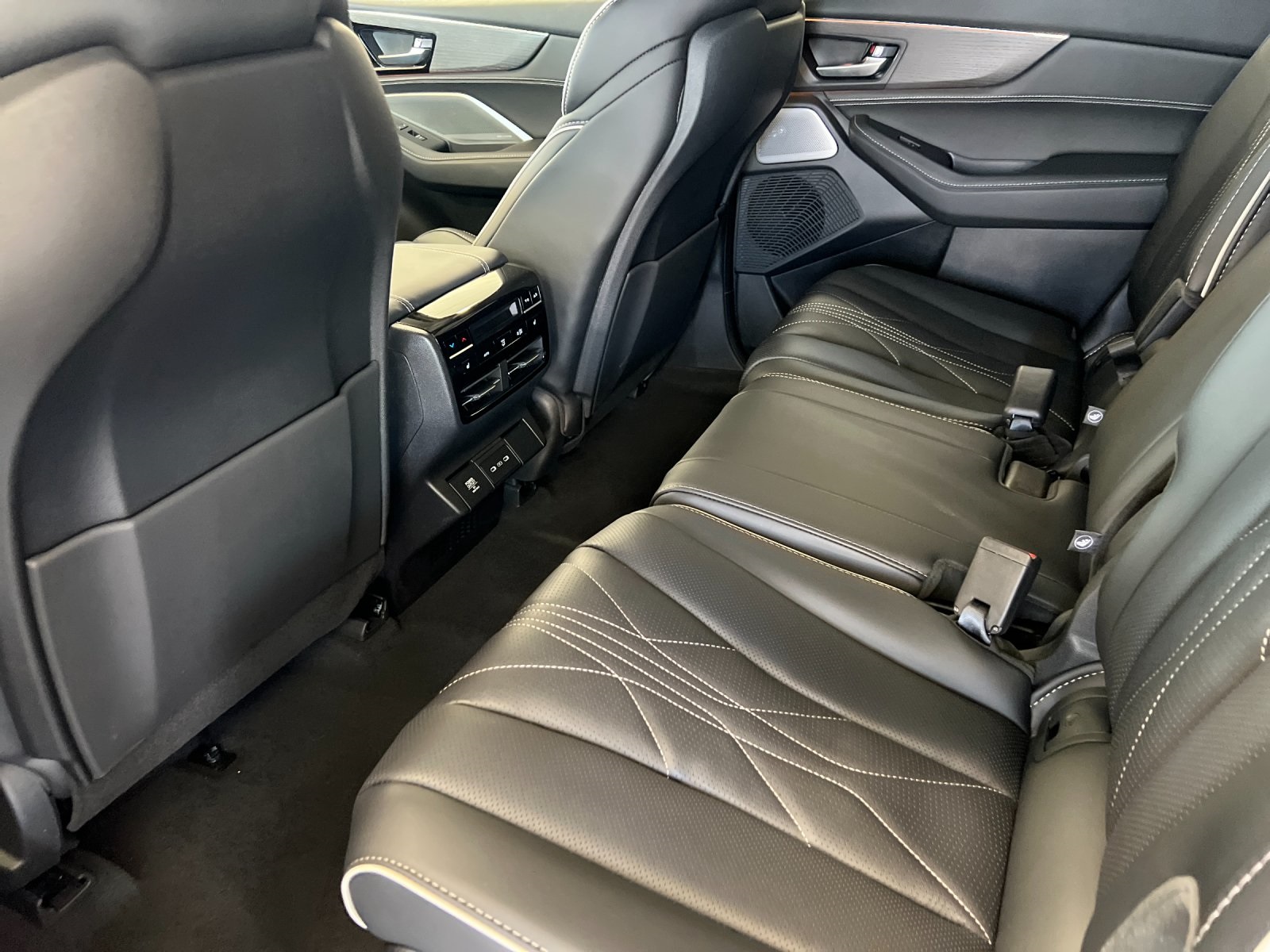 new 2025 Acura MDX car
