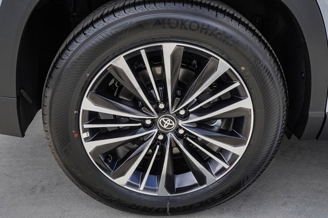 used 2025 Toyota Grand Highlander Hybrid car, priced at $66,792