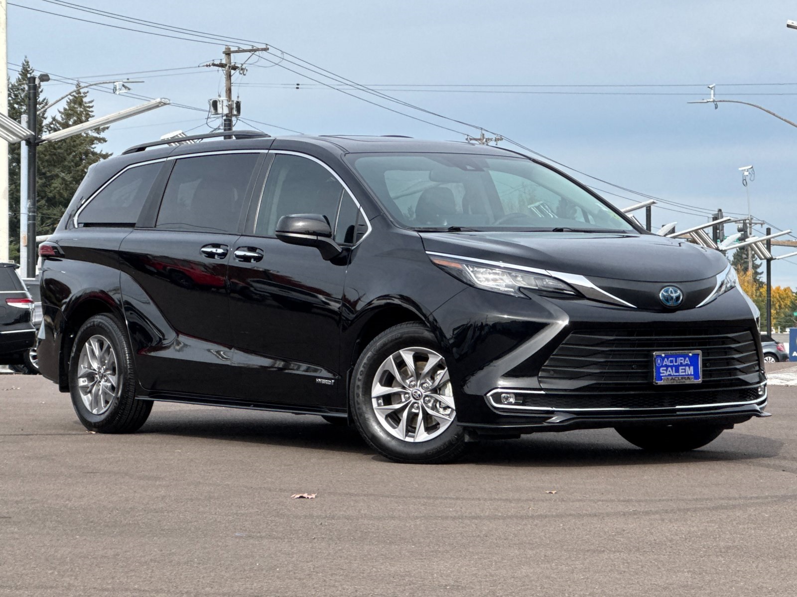 used 2021 Toyota Sienna car, priced at $39,498