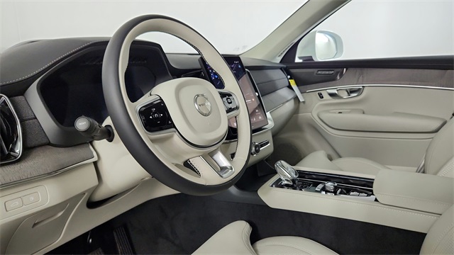 new 2026 Volvo XC90 Plug-In Hybrid car, priced at $85,625