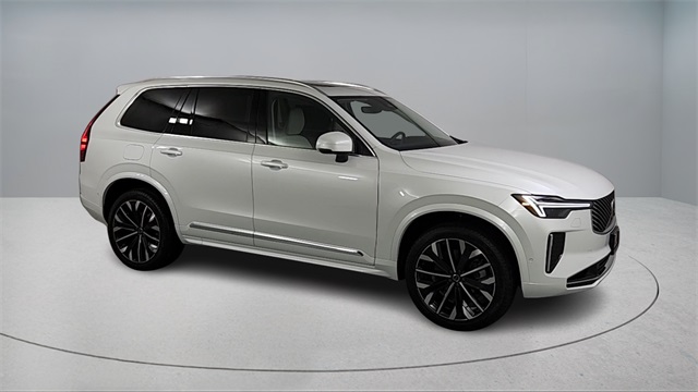 new 2026 Volvo XC90 Plug-In Hybrid car, priced at $85,625