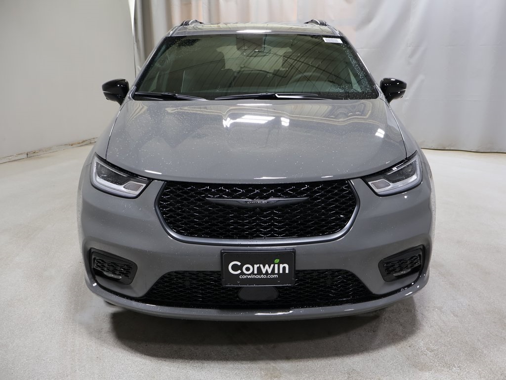 new 2025 Chrysler Pacifica car, priced at $57,379