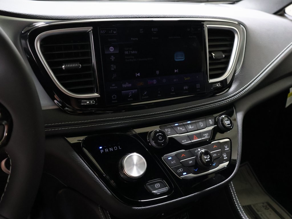 new 2025 Chrysler Pacifica car, priced at $57,379