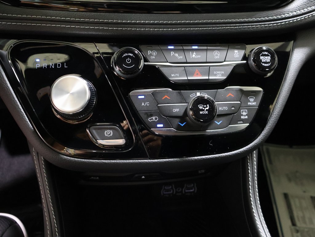 new 2025 Chrysler Pacifica car, priced at $57,379