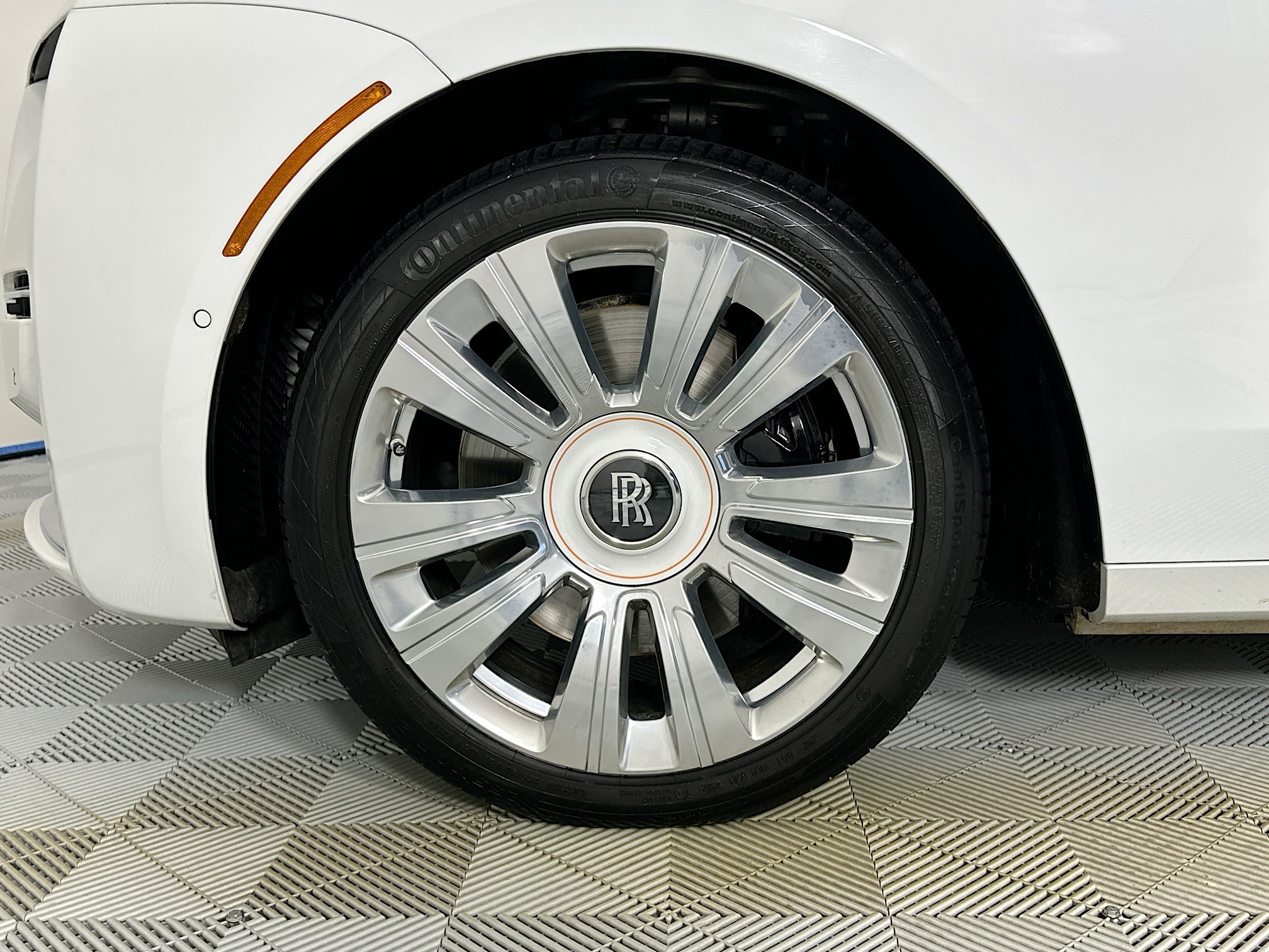 used 2022 Rolls-Royce Ghost car, priced at $269,998