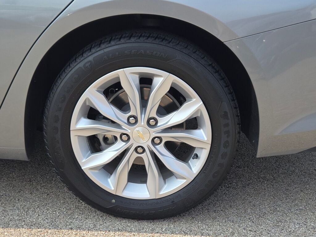 used 2023 Chevrolet Malibu car, priced at $19,000