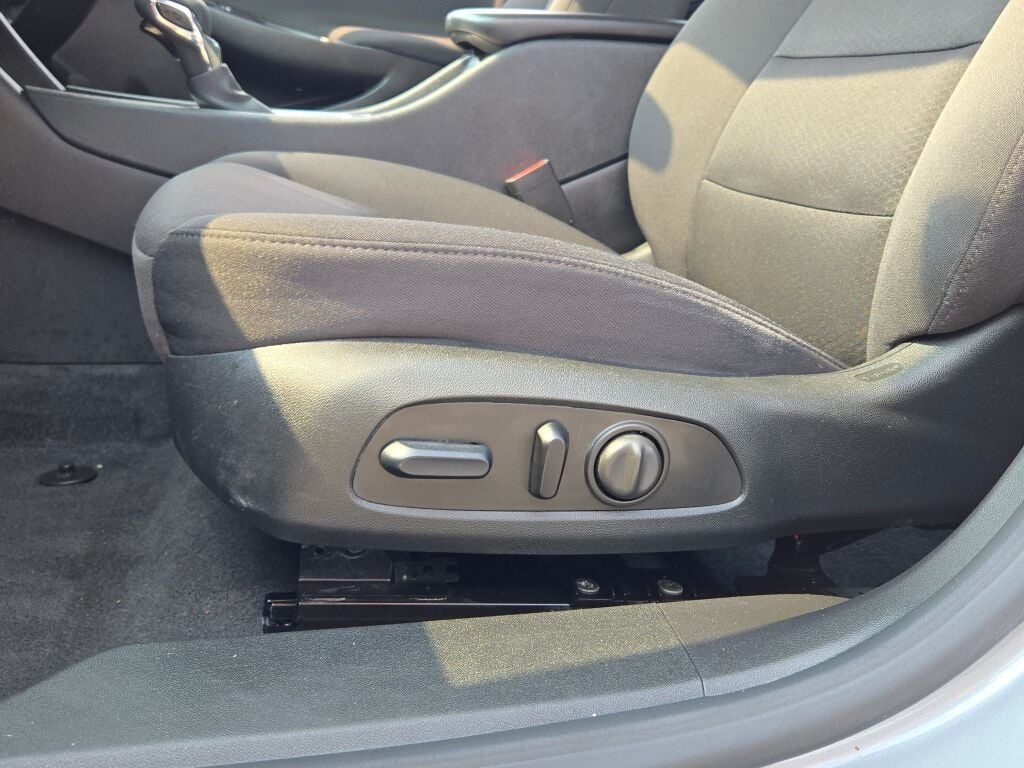 used 2023 Chevrolet Malibu car, priced at $19,000