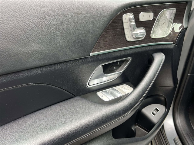 used 2022 Mercedes-Benz GLE car, priced at $49,991