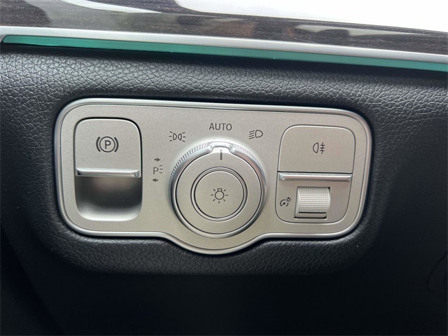 used 2022 Mercedes-Benz GLE car, priced at $49,991