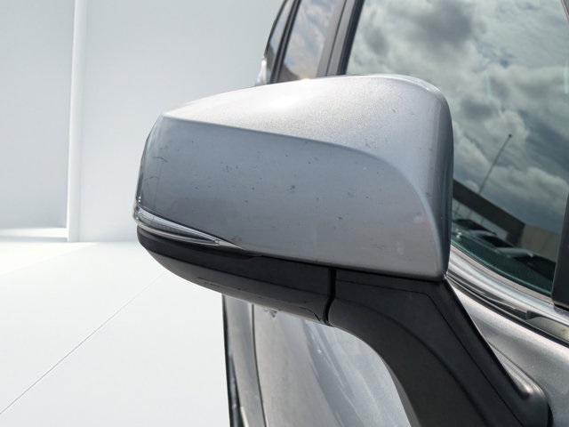 used 2023 Toyota Highlander car, priced at $30,004