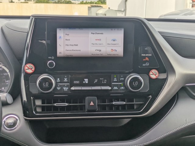 used 2023 Toyota Highlander car, priced at $30,004