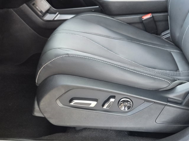 used 2025 Acura RDX car, priced at $40,100