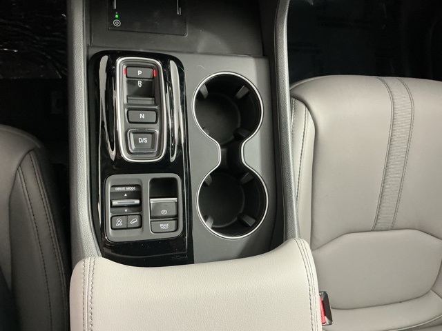 new 2025 Honda Pilot car, priced at $47,825