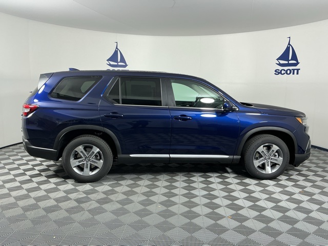 new 2025 Honda Pilot car, priced at $47,825