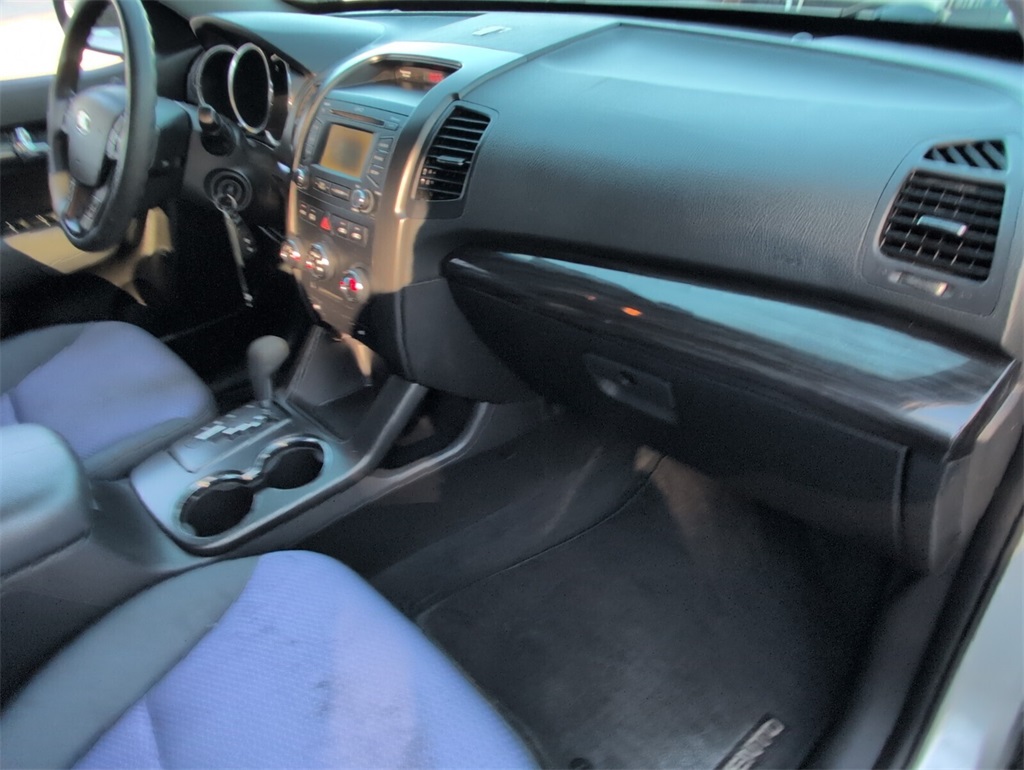 used 2013 Kia Sorento car, priced at $10,000