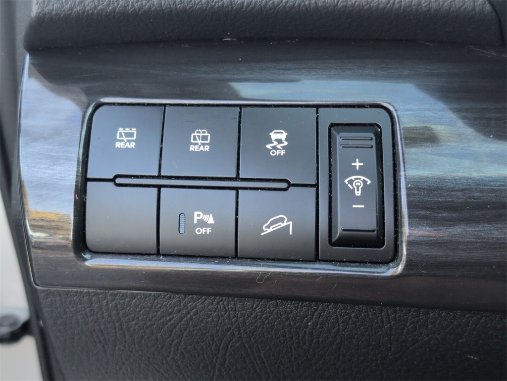 used 2013 Kia Sorento car, priced at $10,000