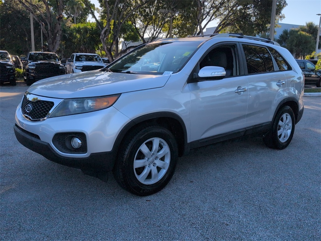 used 2013 Kia Sorento car, priced at $10,000