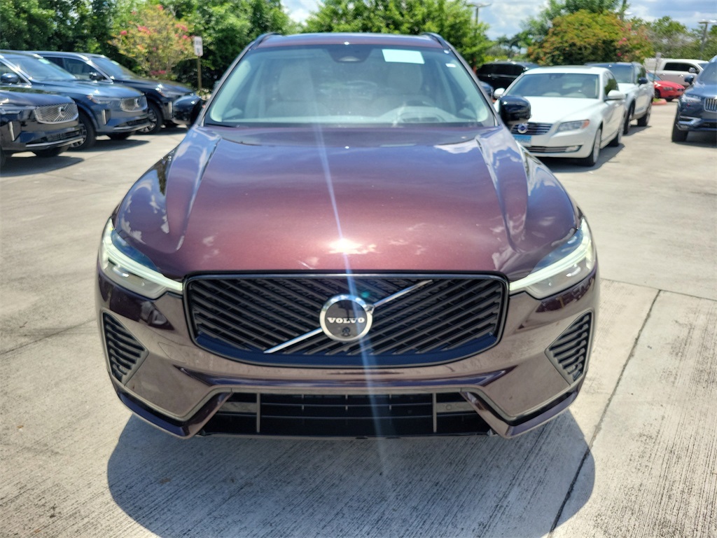 new 2026 Volvo XC60 car, priced at $60,025
