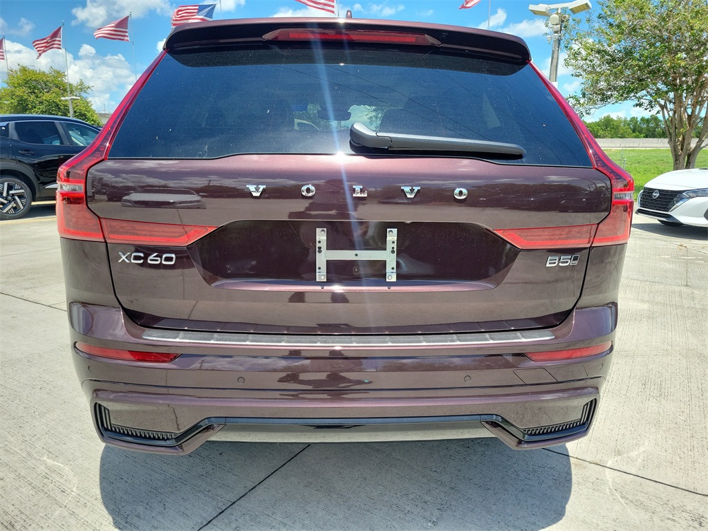 new 2026 Volvo XC60 car, priced at $60,025