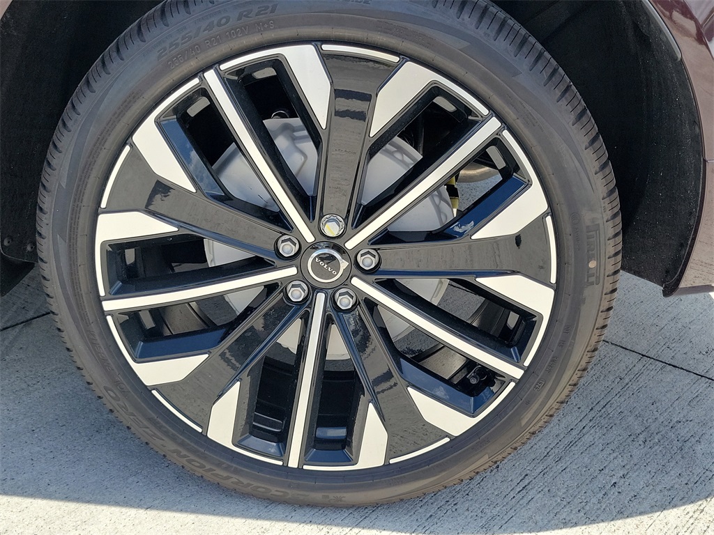 new 2026 Volvo XC60 car, priced at $60,025
