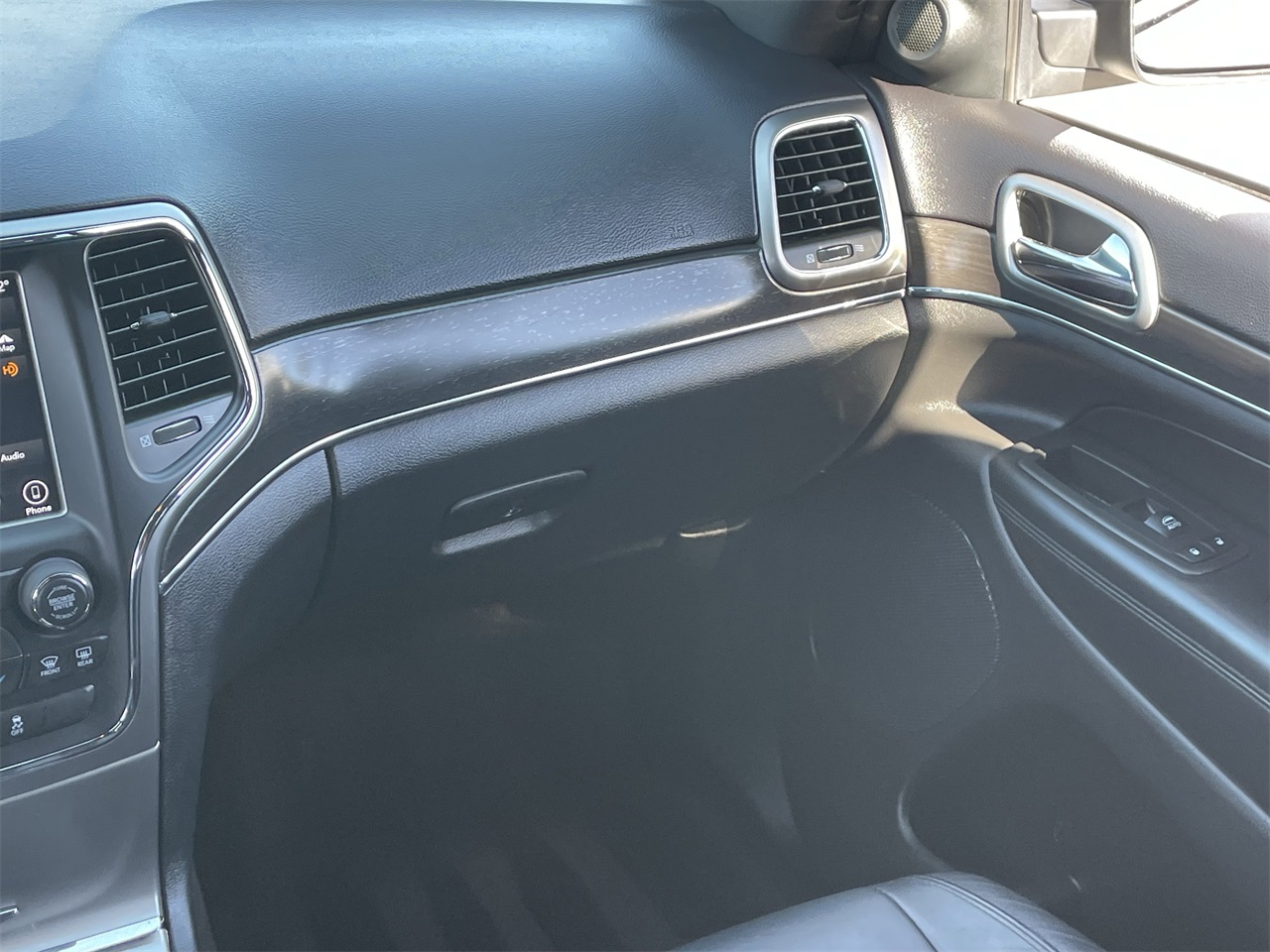 used 2018 Jeep Grand Cherokee car, priced at $18,994