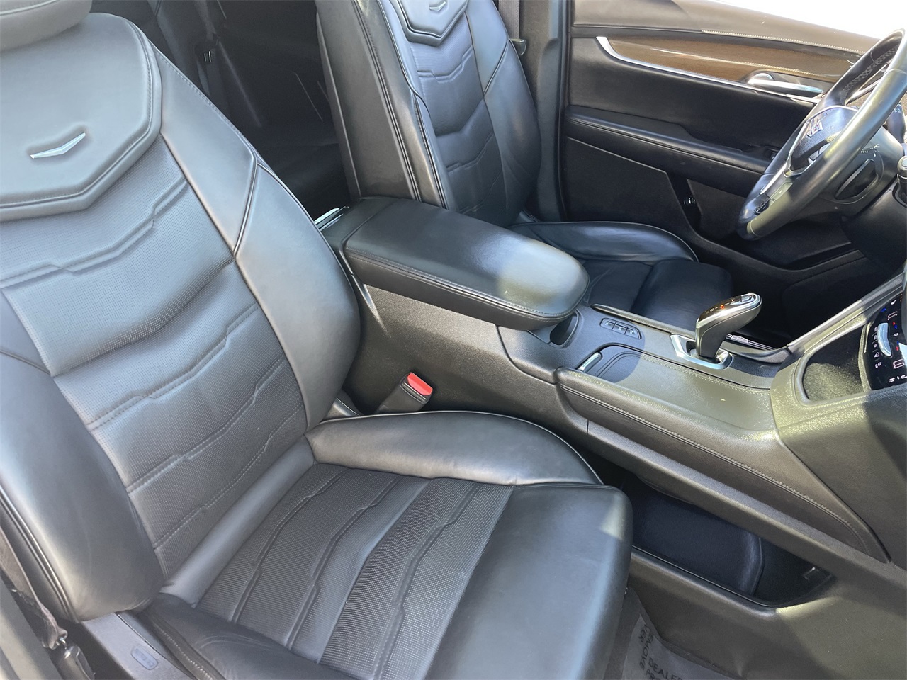 used 2017 Cadillac XT5 car, priced at $17,800