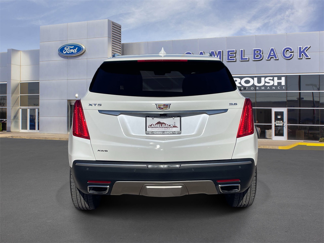 used 2017 Cadillac XT5 car, priced at $17,800