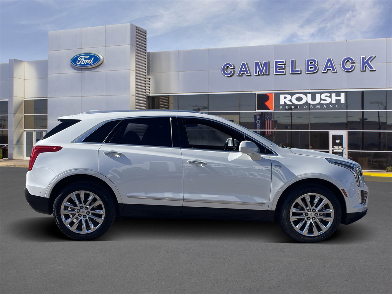 used 2017 Cadillac XT5 car, priced at $17,800