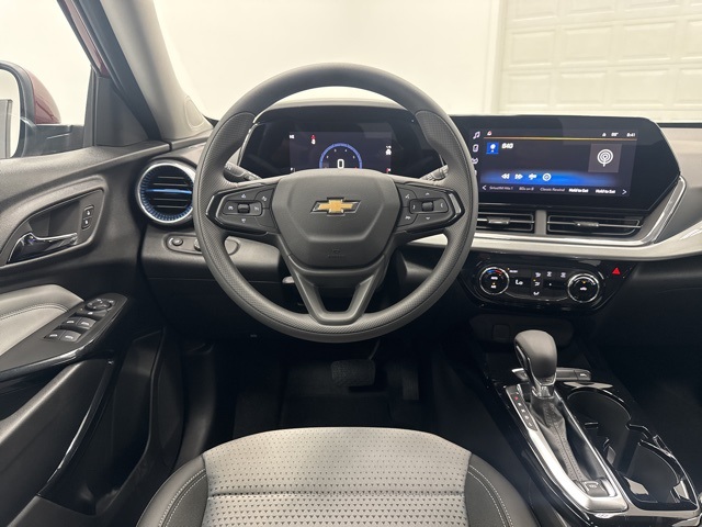 new 2025 Chevrolet Trax car, priced at $23,595