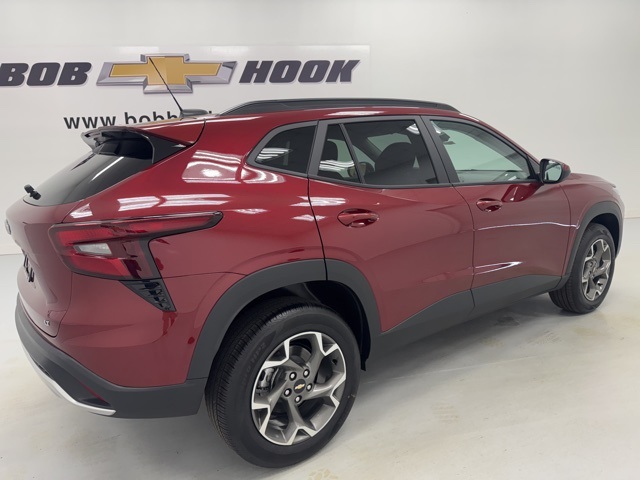 new 2025 Chevrolet Trax car, priced at $23,595