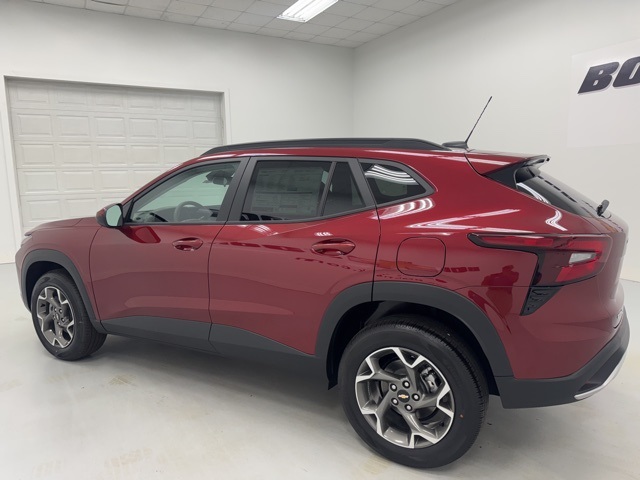 new 2025 Chevrolet Trax car, priced at $23,595