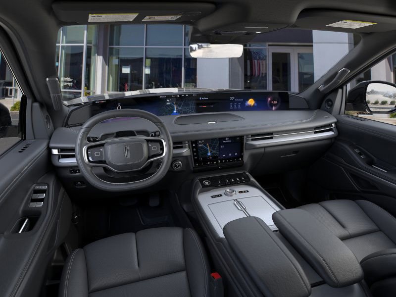 new 2025 Lincoln Navigator car, priced at $108,310