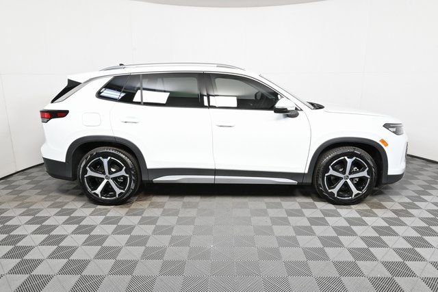 new 2026 Volkswagen Tiguan car, priced at $38,451