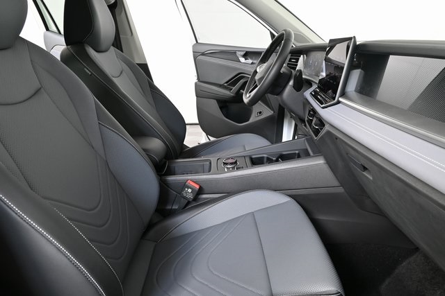 new 2026 Volkswagen Tiguan car, priced at $38,451