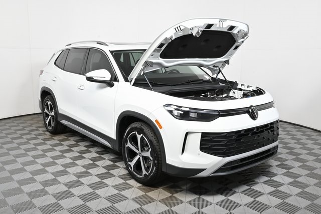 new 2026 Volkswagen Tiguan car, priced at $38,451