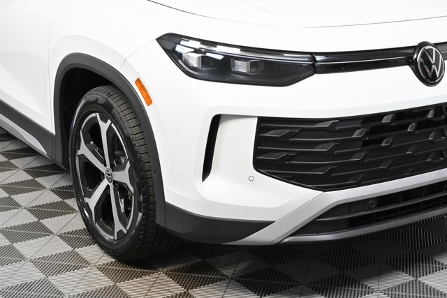 new 2026 Volkswagen Tiguan car, priced at $38,451