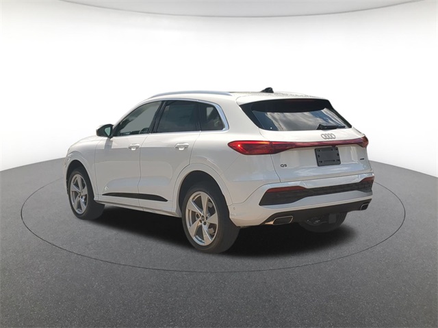 new 2025 Audi Q5 car, priced at $59,040