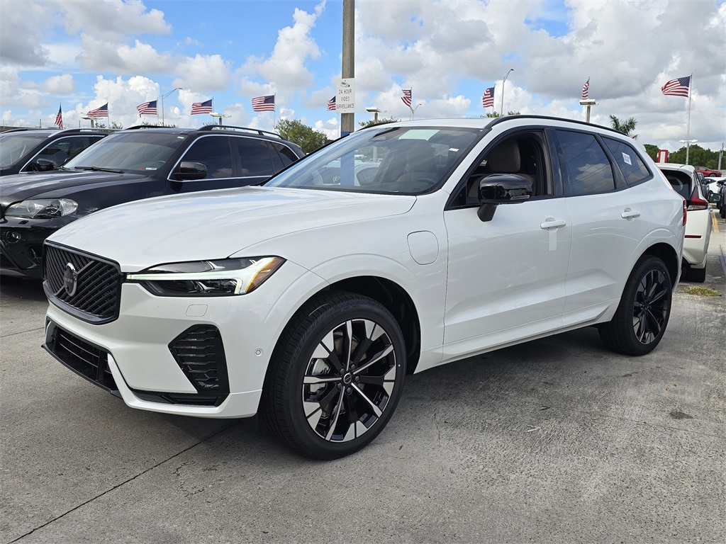 new 2026 Volvo XC60 Plug-In Hybrid car, priced at $66,285