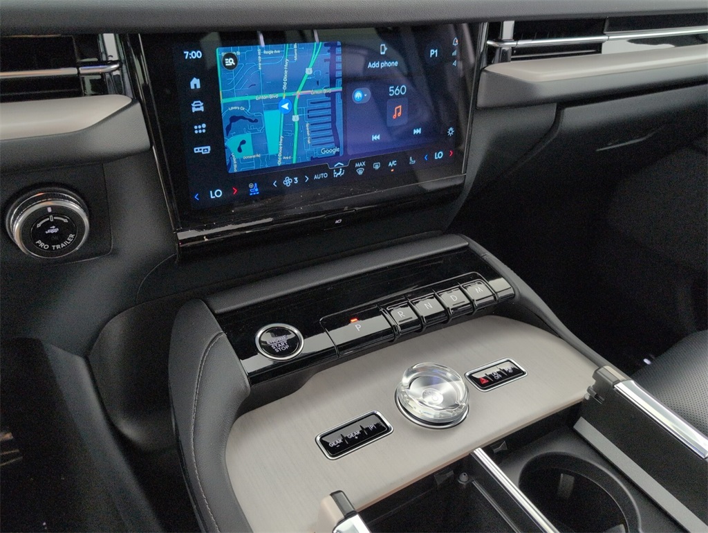 new 2025 Lincoln Navigator car, priced at $103,247